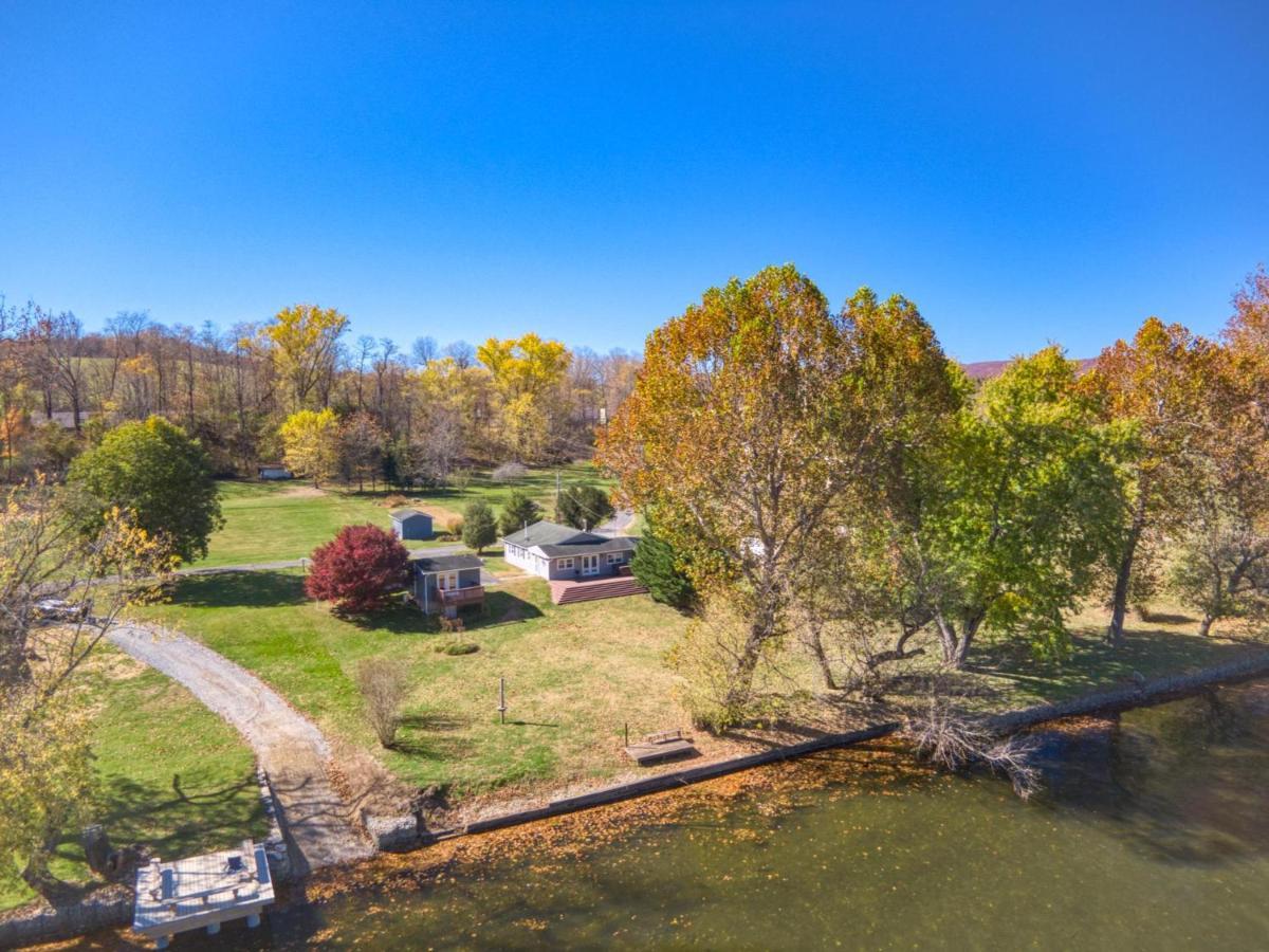 House On The New River, 3Br, 20 Minutes From Vt Radford Exterior foto